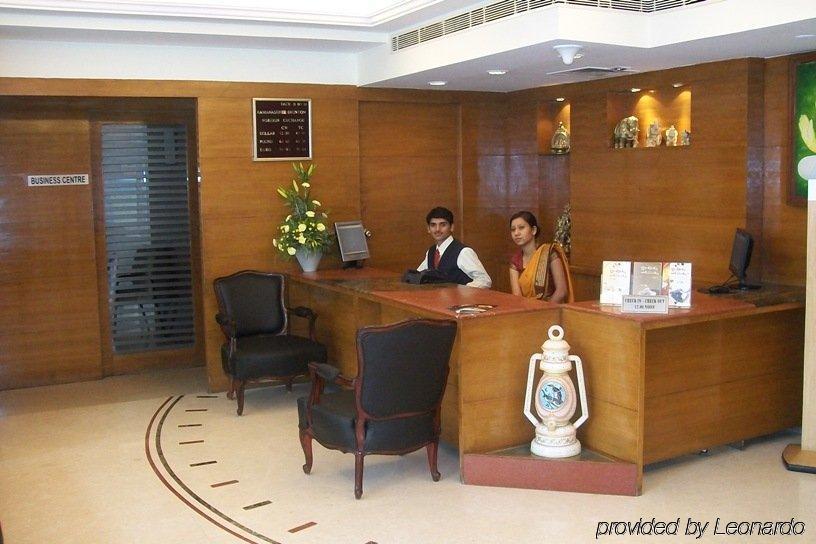 Ramanashree Brunton Hotel Бангалор Екстериор снимка