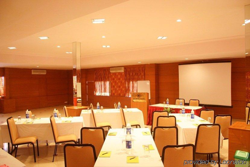 Ramanashree Brunton Hotel Бангалор Съоръжения снимка