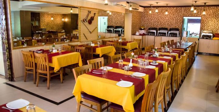Ramanashree Brunton Hotel Бангалор Екстериор снимка