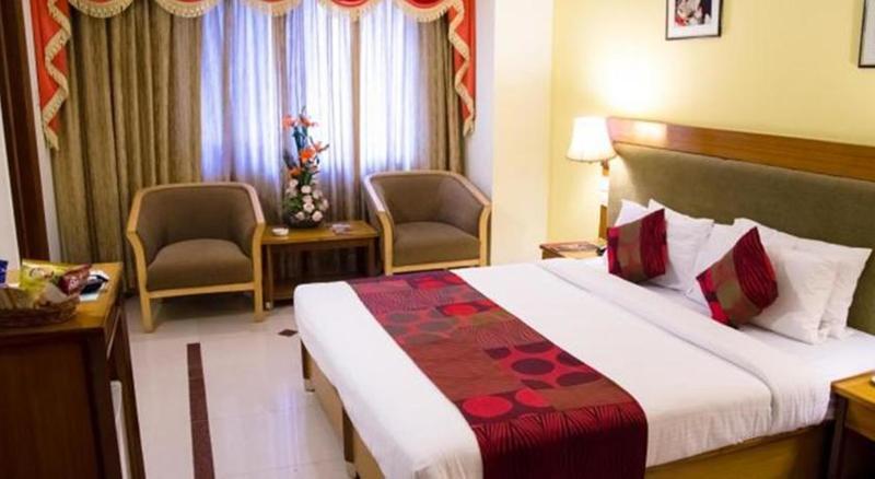 Ramanashree Brunton Hotel Бангалор Екстериор снимка